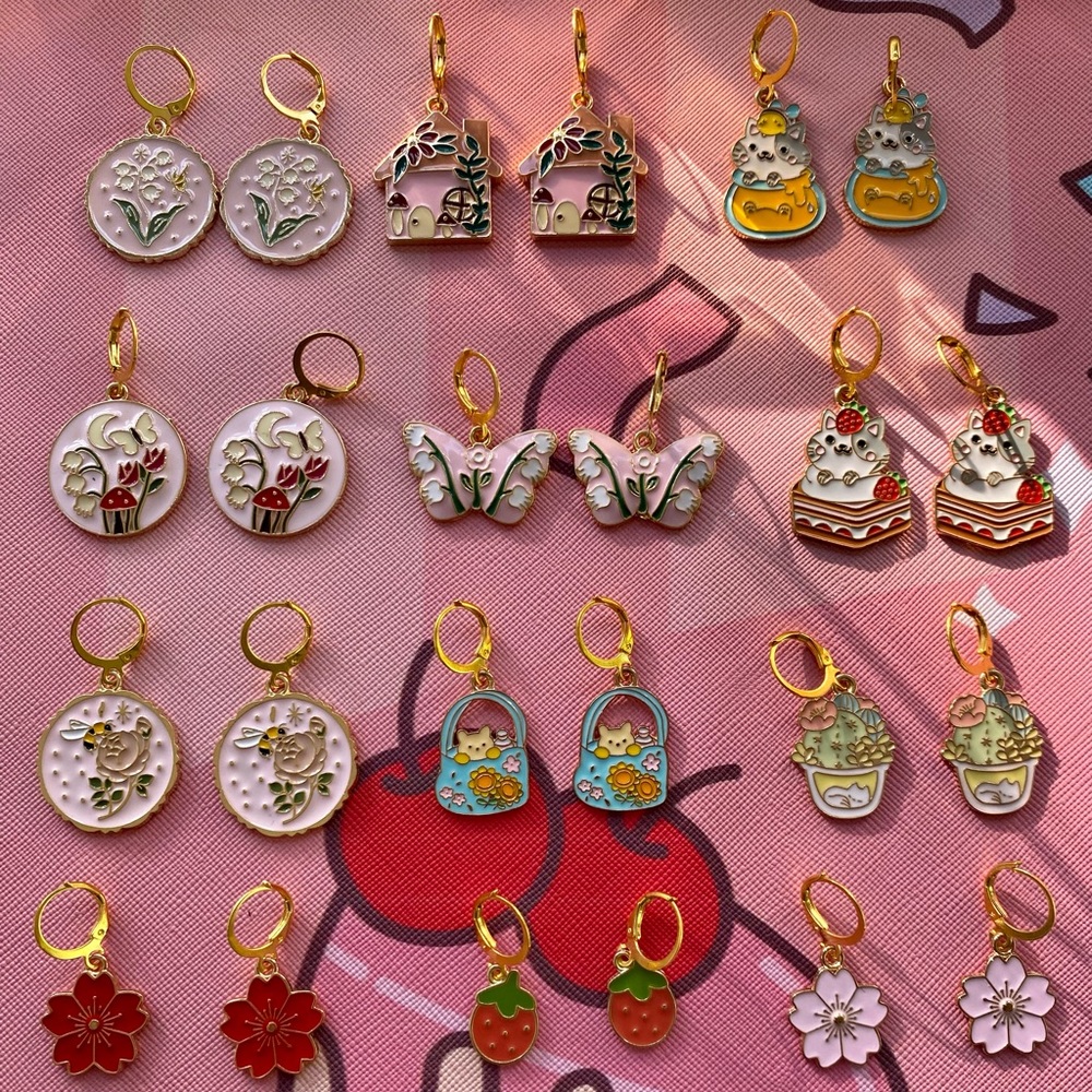 2/20$ Kawaii cottagecore enamal gold hoop earrings handmade